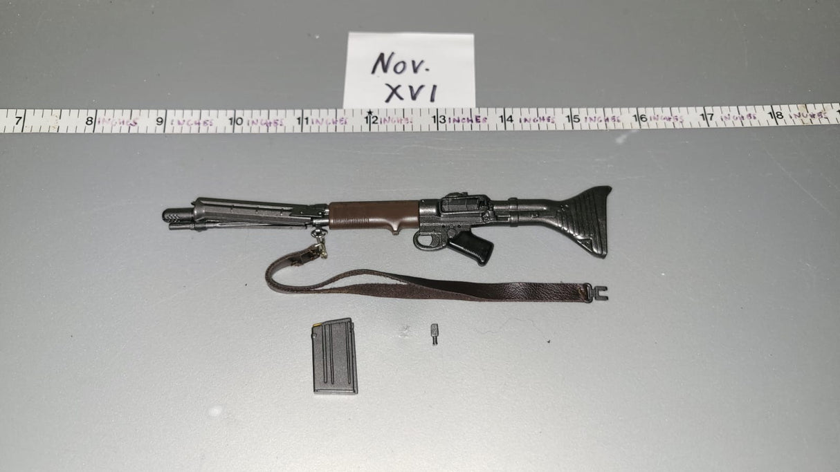 1:6 Scale WWII German FG-42