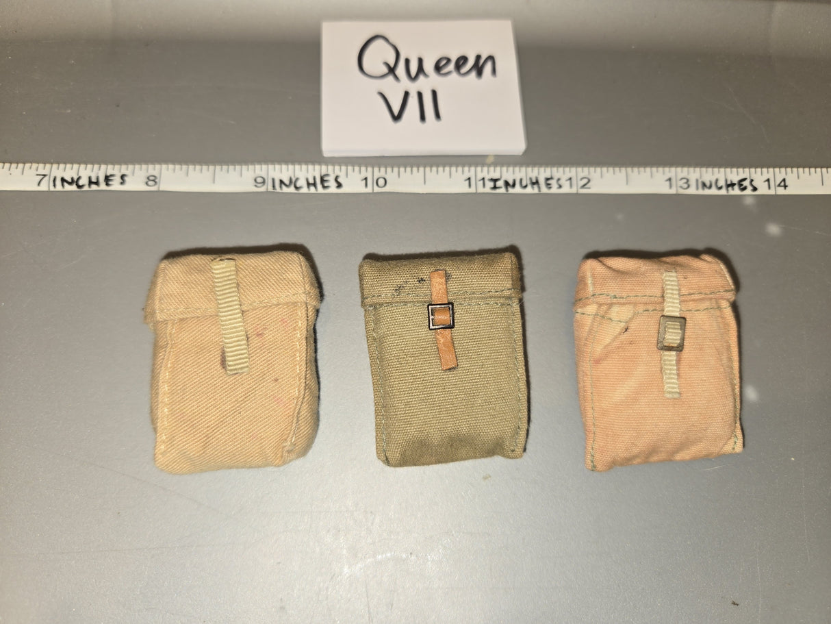 1/6 Scale Modern Era Soviet Pouch Lot