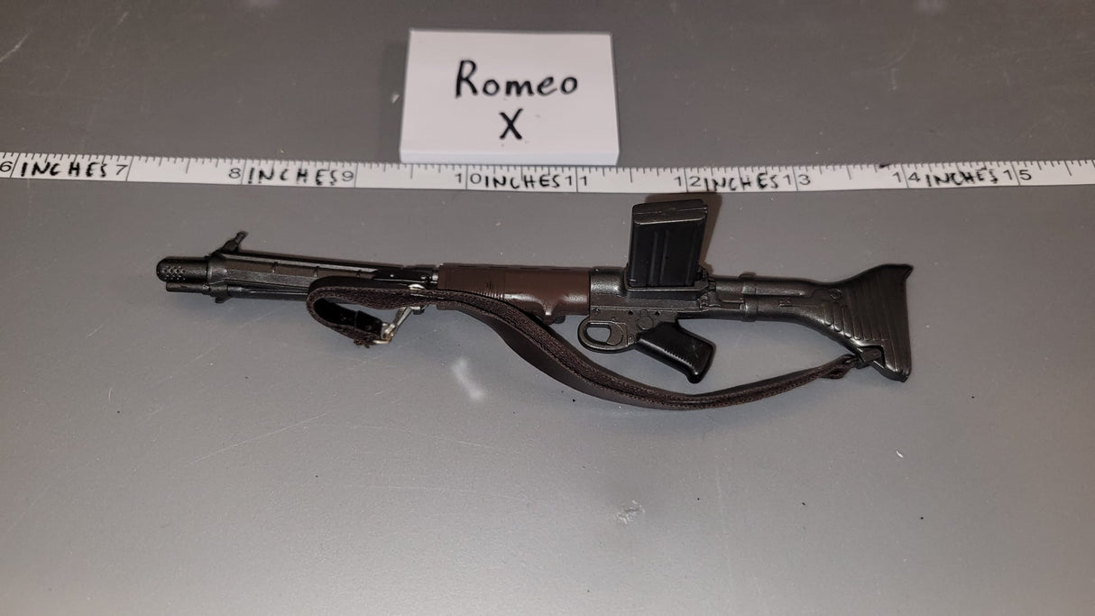 1:6 Scale WWII German FG-42