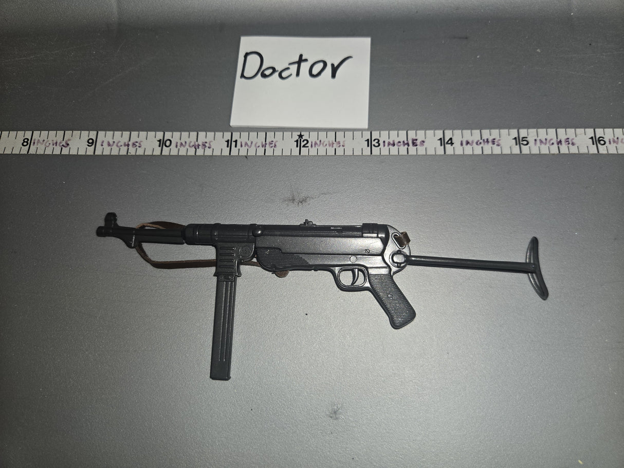 1/6 Scale WWII German MP-40