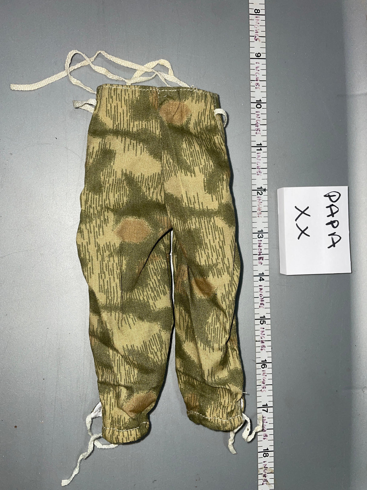 1/6 WWII German Marsh Camo Winter Trousers