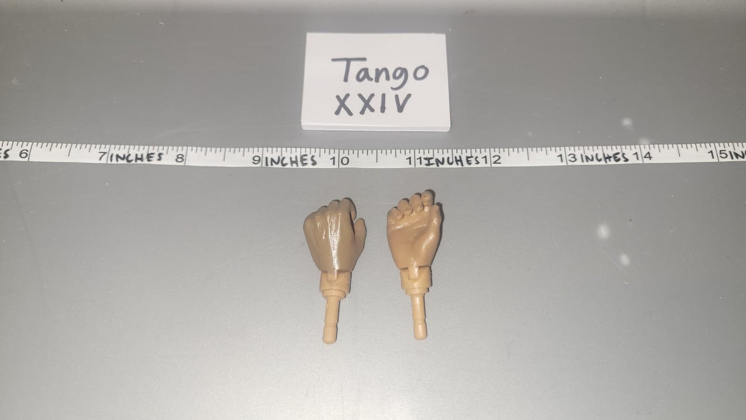 1/6 Scale DID Hand Set - African American