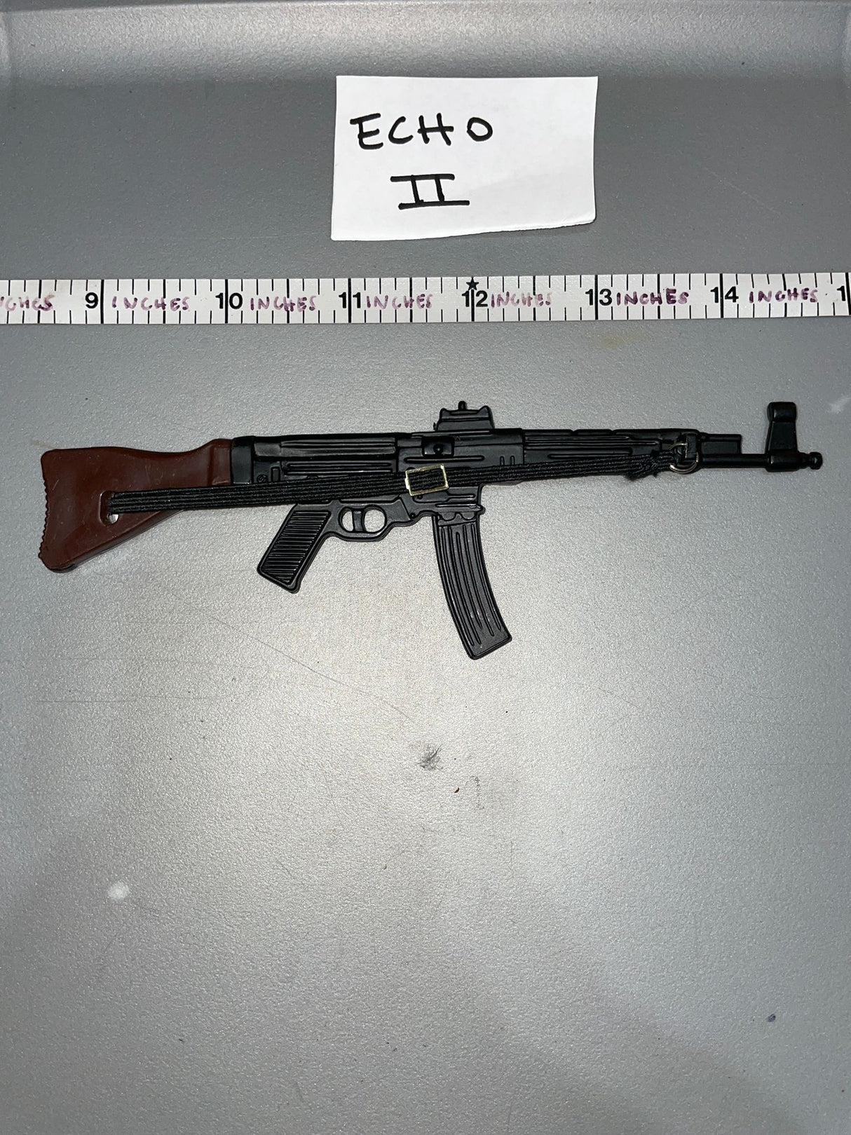 1:6 Scale WWII German MP-44