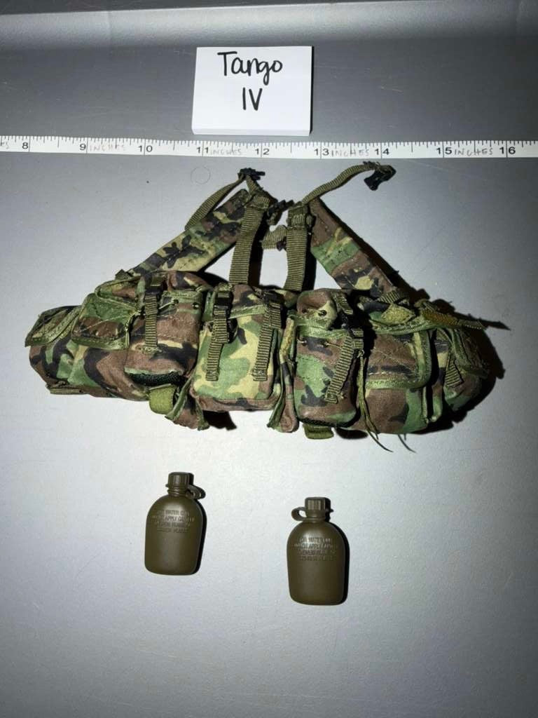 1/6 Scale Modern Era US Woodland MOLLE Chest Rig with Canteens - Tango IV