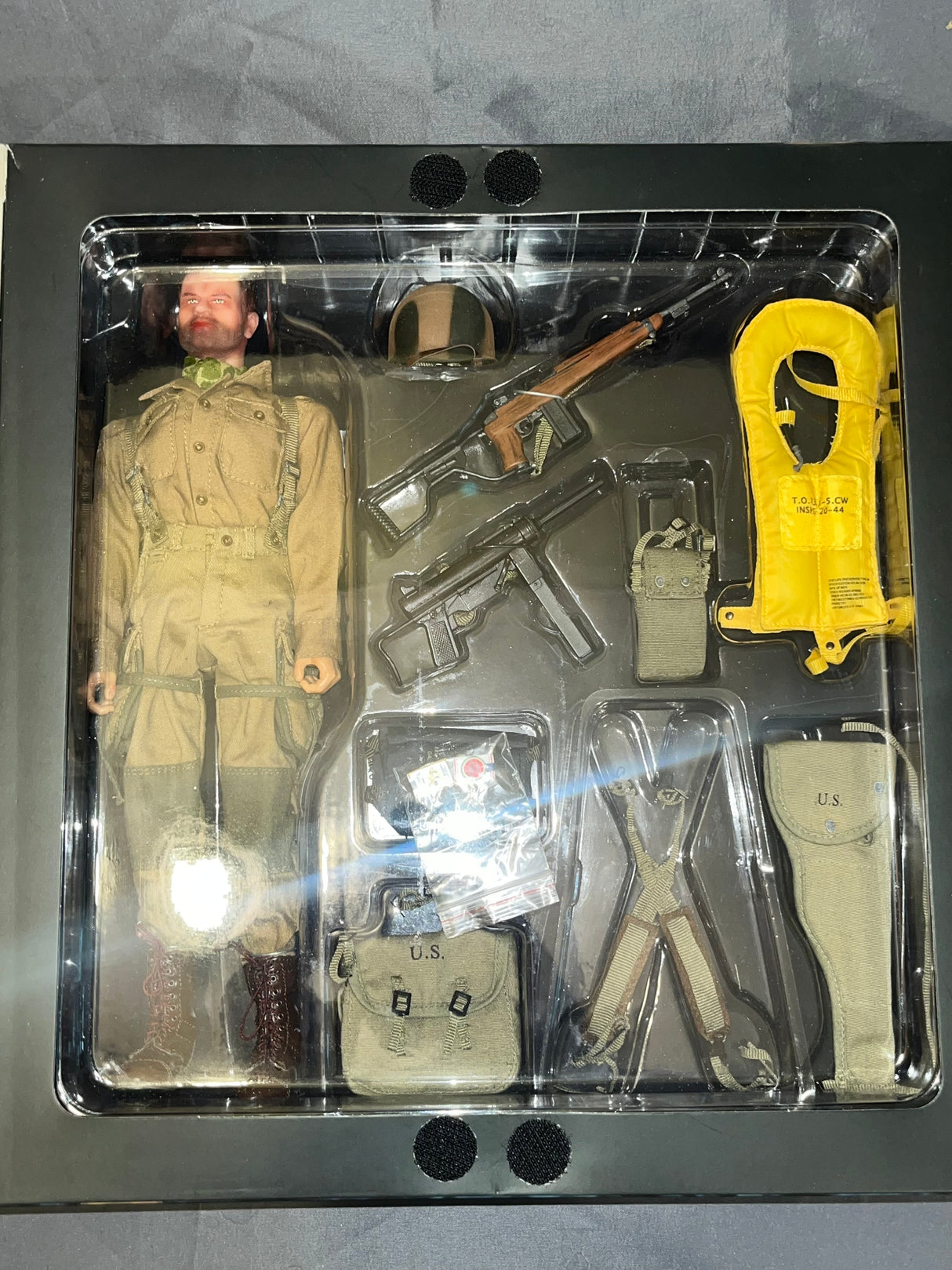 1/6 Scale WWII US Normandy Paratrooper Edward Stiner - NIB DID - *BR*