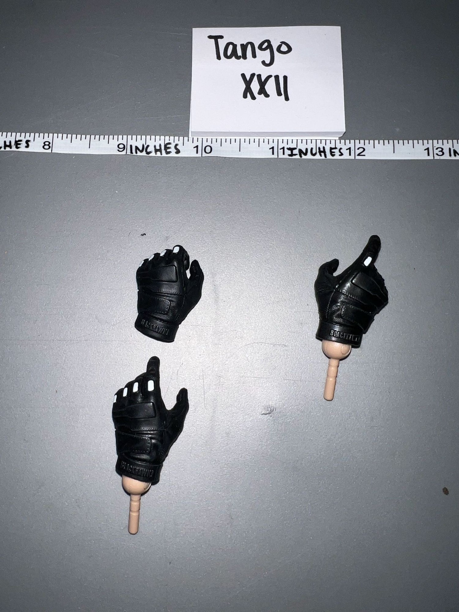 1/6 Scale Star Wars Science Fiction Gloved Hand Lot