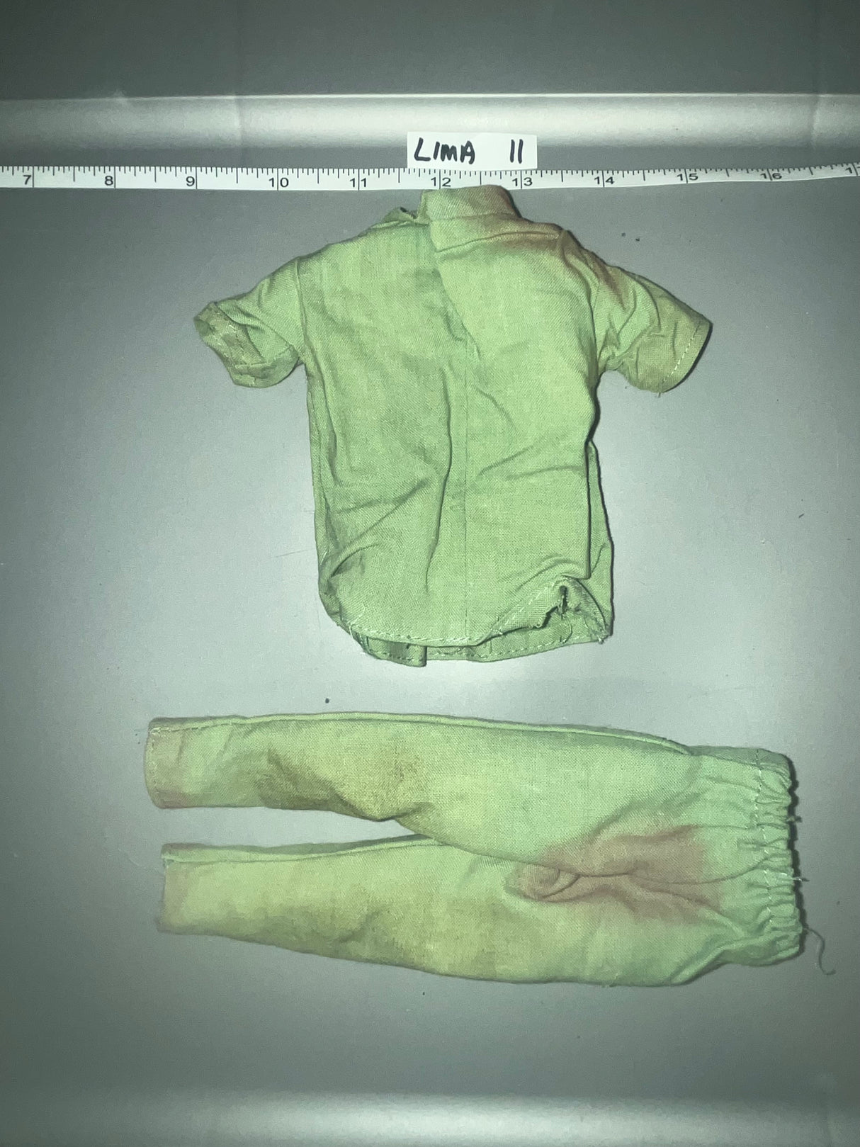 1/6 Scale Modern Era Civilian Scrubs - Sideshow Toys Zombie