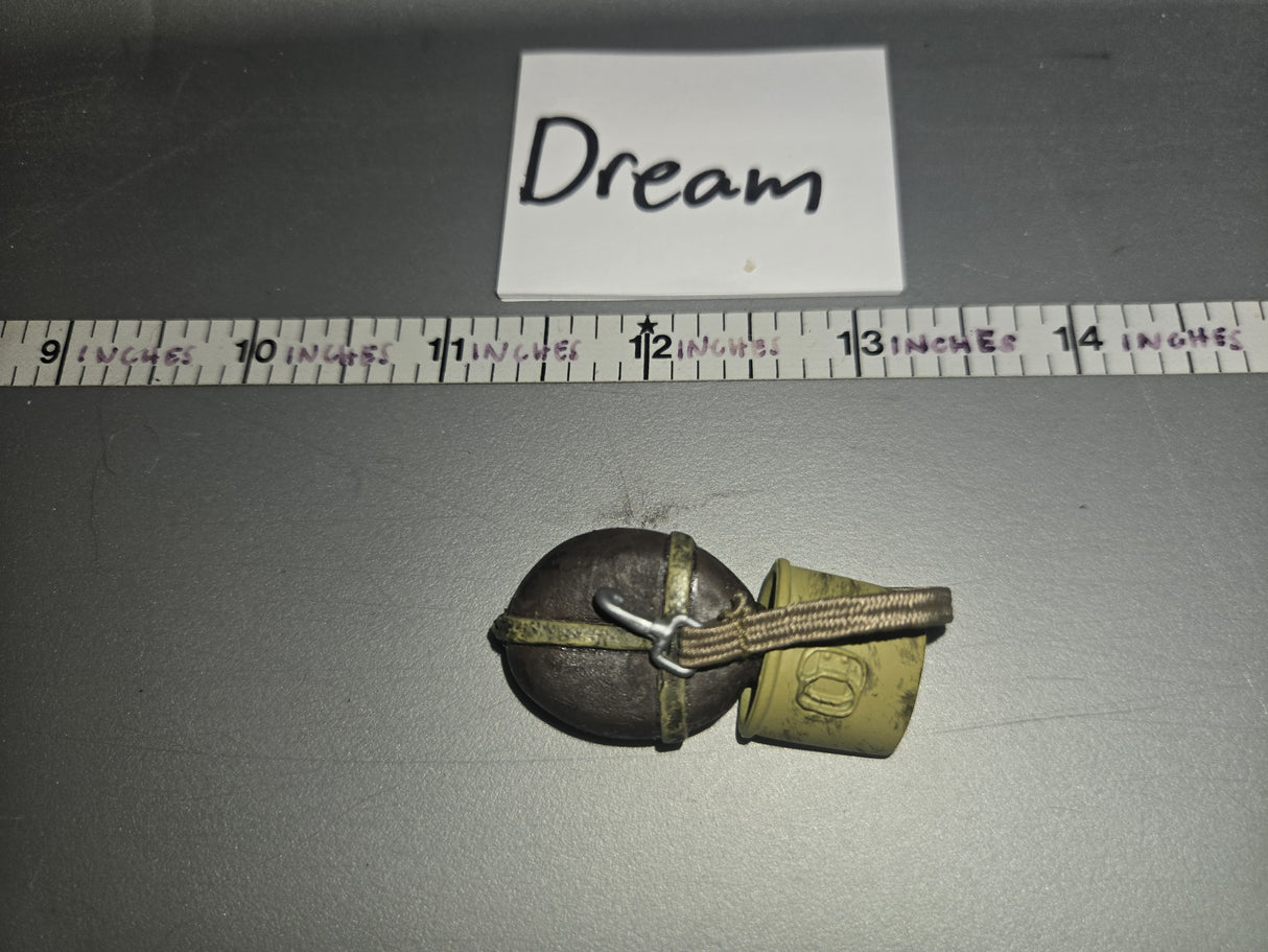 1/6 Scale WWII German Canteen - Afrika Korps
