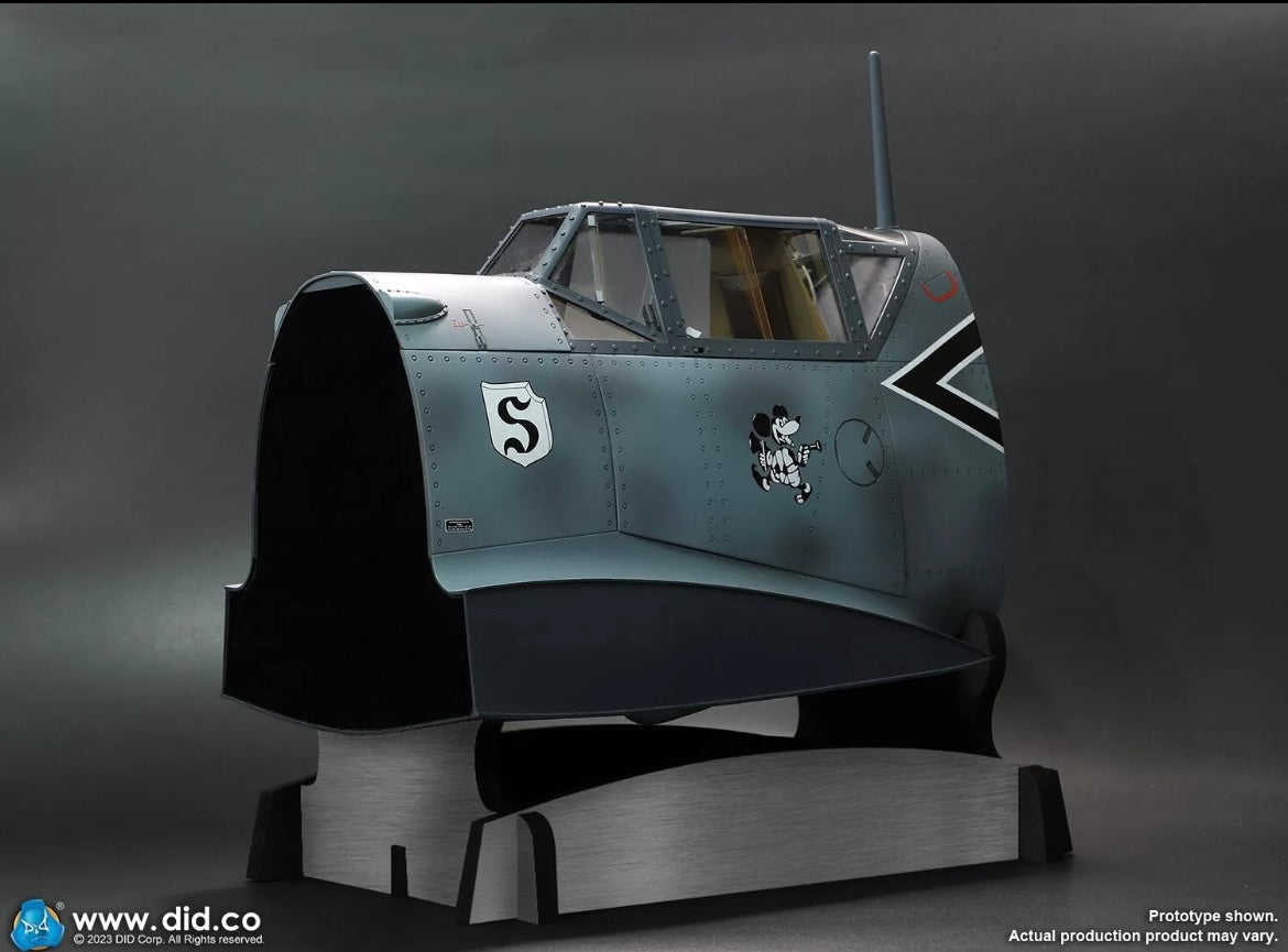 1/6 Scale WWII German BF-109 Aircraft Cockpit  - DID