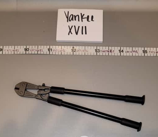 1/6 Scale Modern Era Bolt Cutters - Police Entry Tool