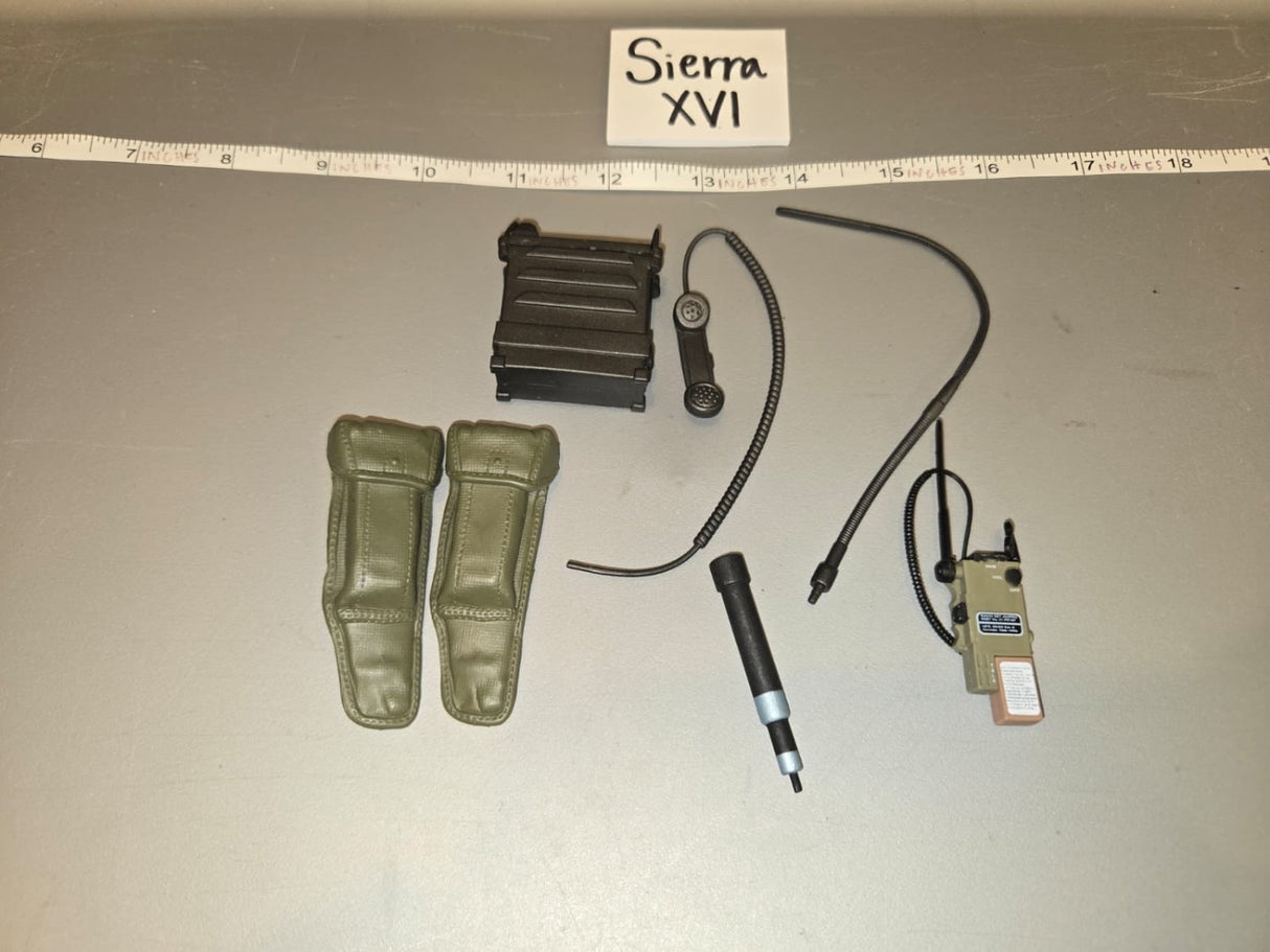 1/6 Scale Modern Era US Radio and Accessories Lot - Sierra XVI
