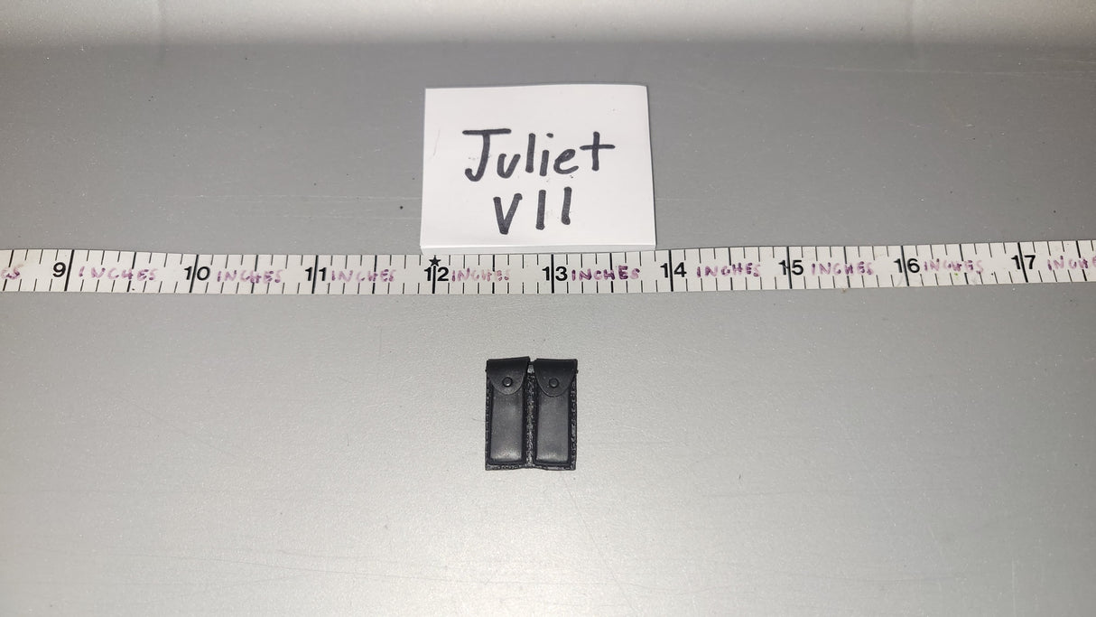 1/6 Scale Modern Era Pistol Ammunition Pouch