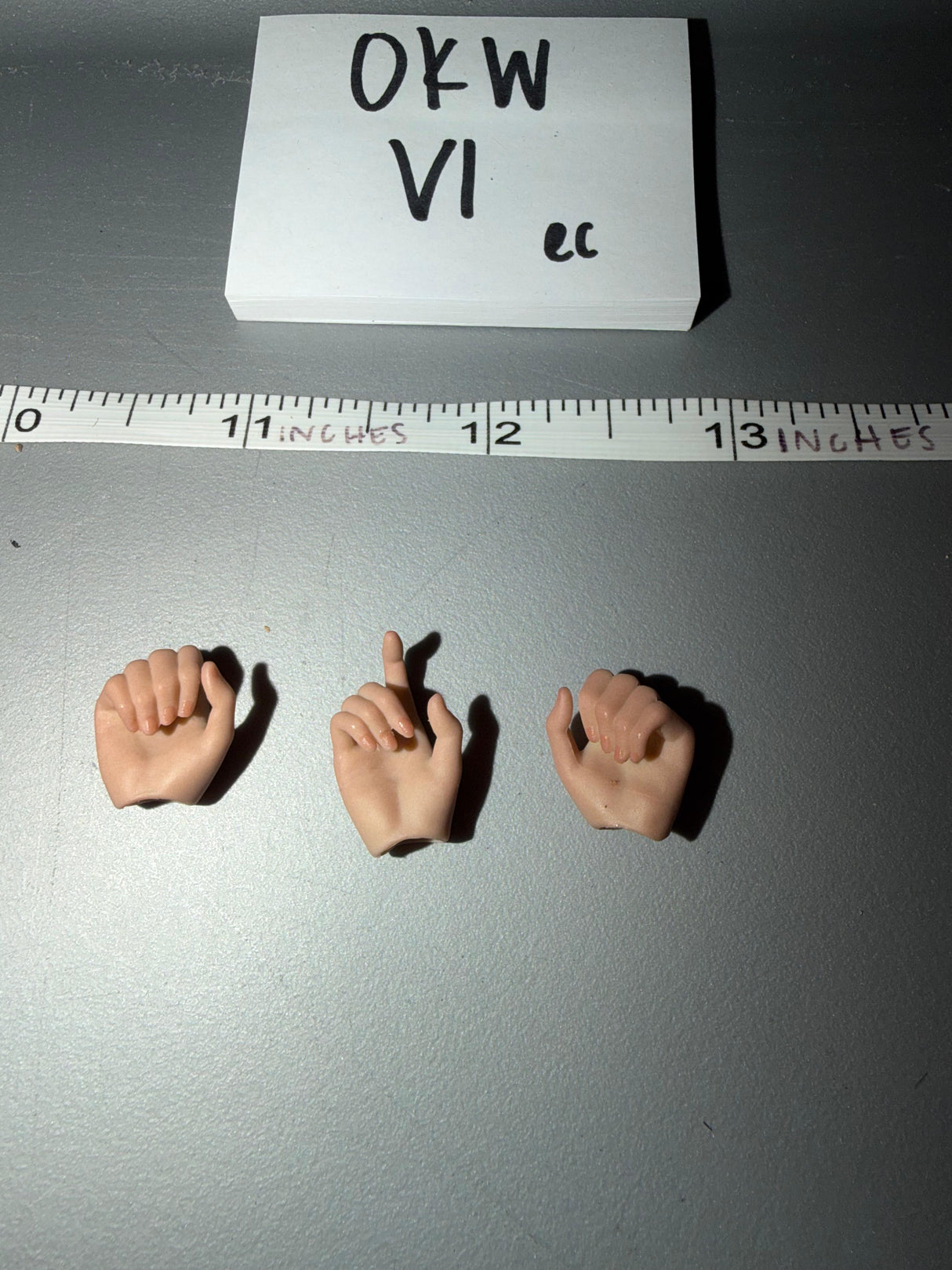 1:6 Scale Modern Civilian Hand Lot Female Teenager - Toys Era The Last Hope Daughter Ellie PE016