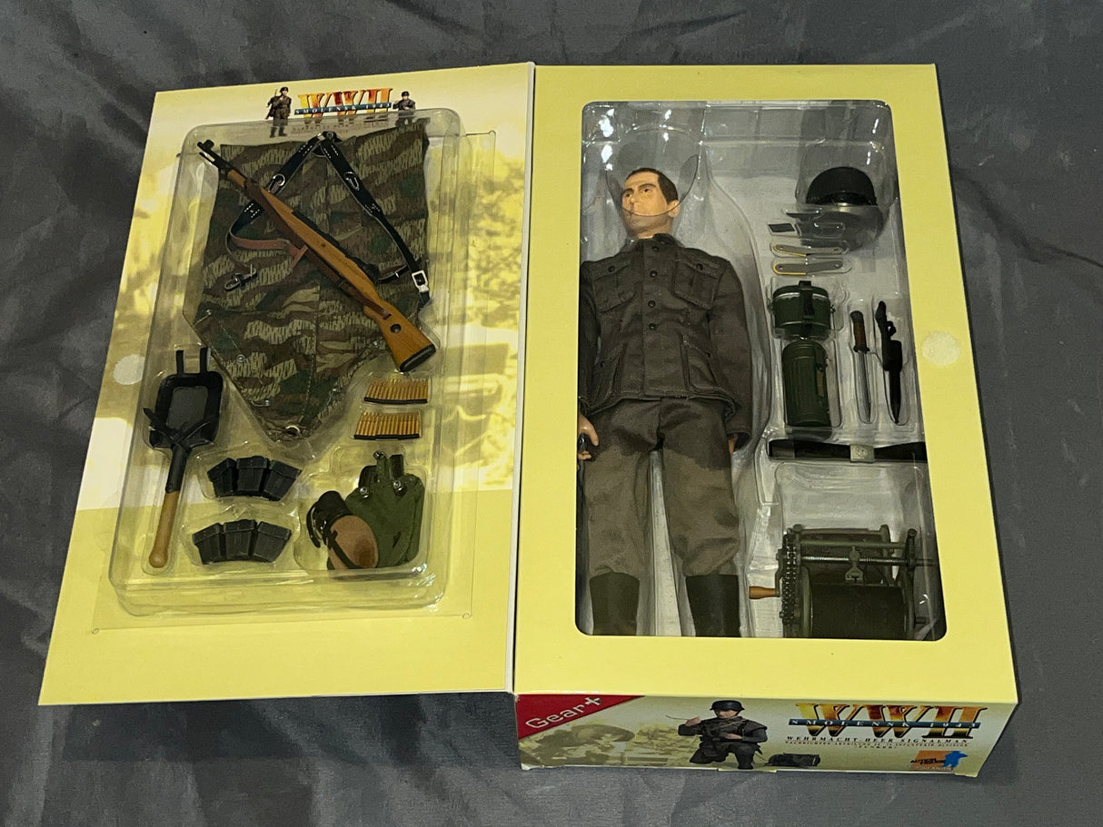 1/6 Scale WWII GERMAN Signalman Willi Kohler - NIB Dragon -