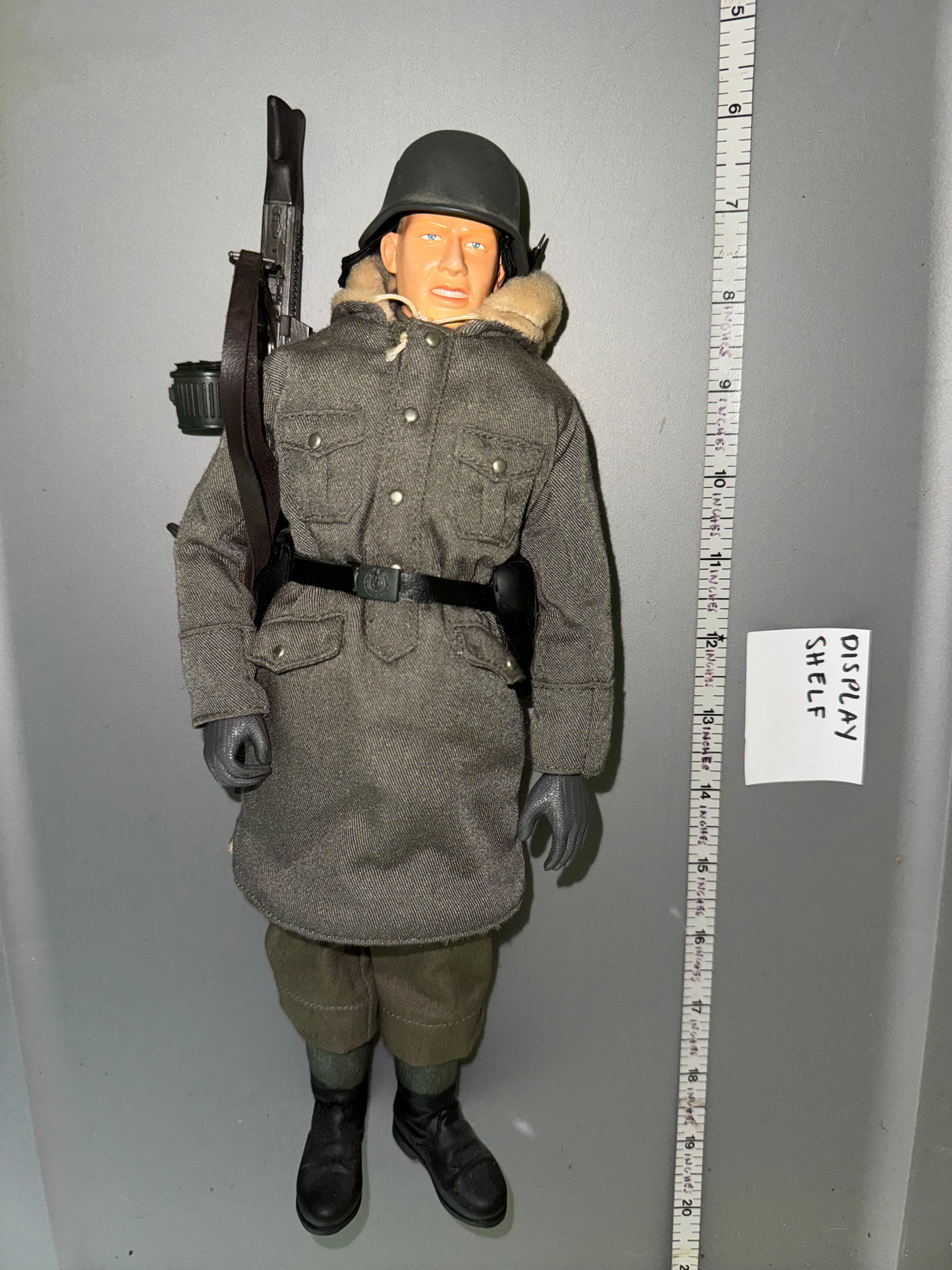 1:6 Scale WWII German Grenadier Machine Gunner Winter Kharkov - Dragon (*2Z)