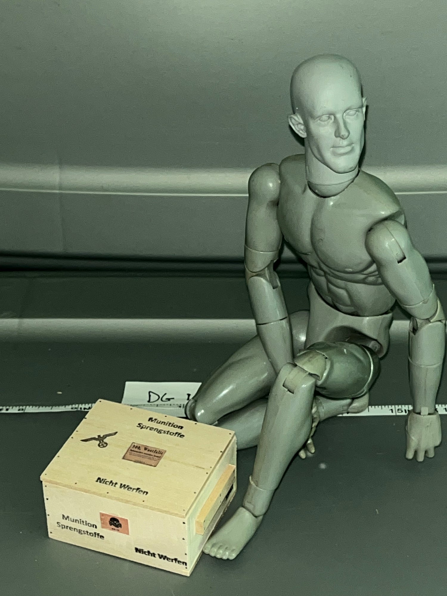 1/6 Scale WWII German Explosives Supply Crate - Dale Guyer