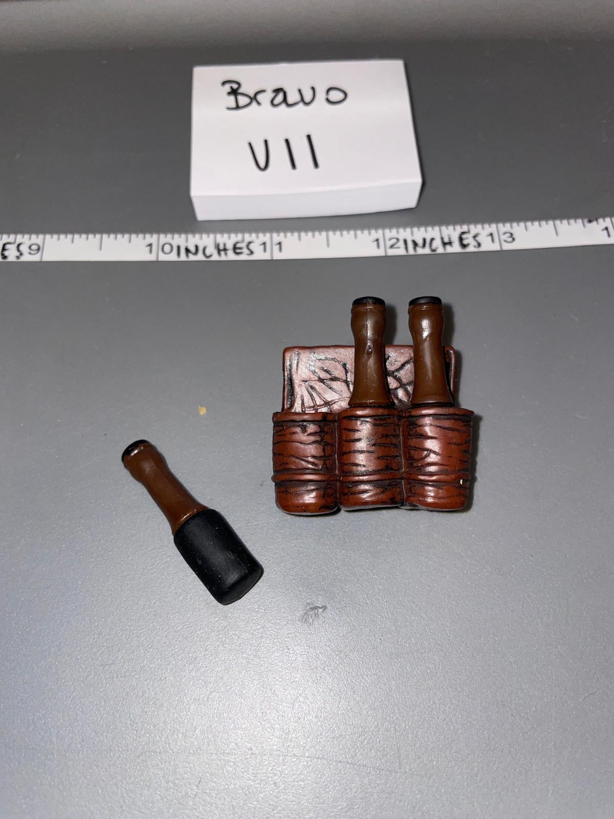 1:6 Korean War Chinese Chicom Grenades and Pouch - Vietnam NVA