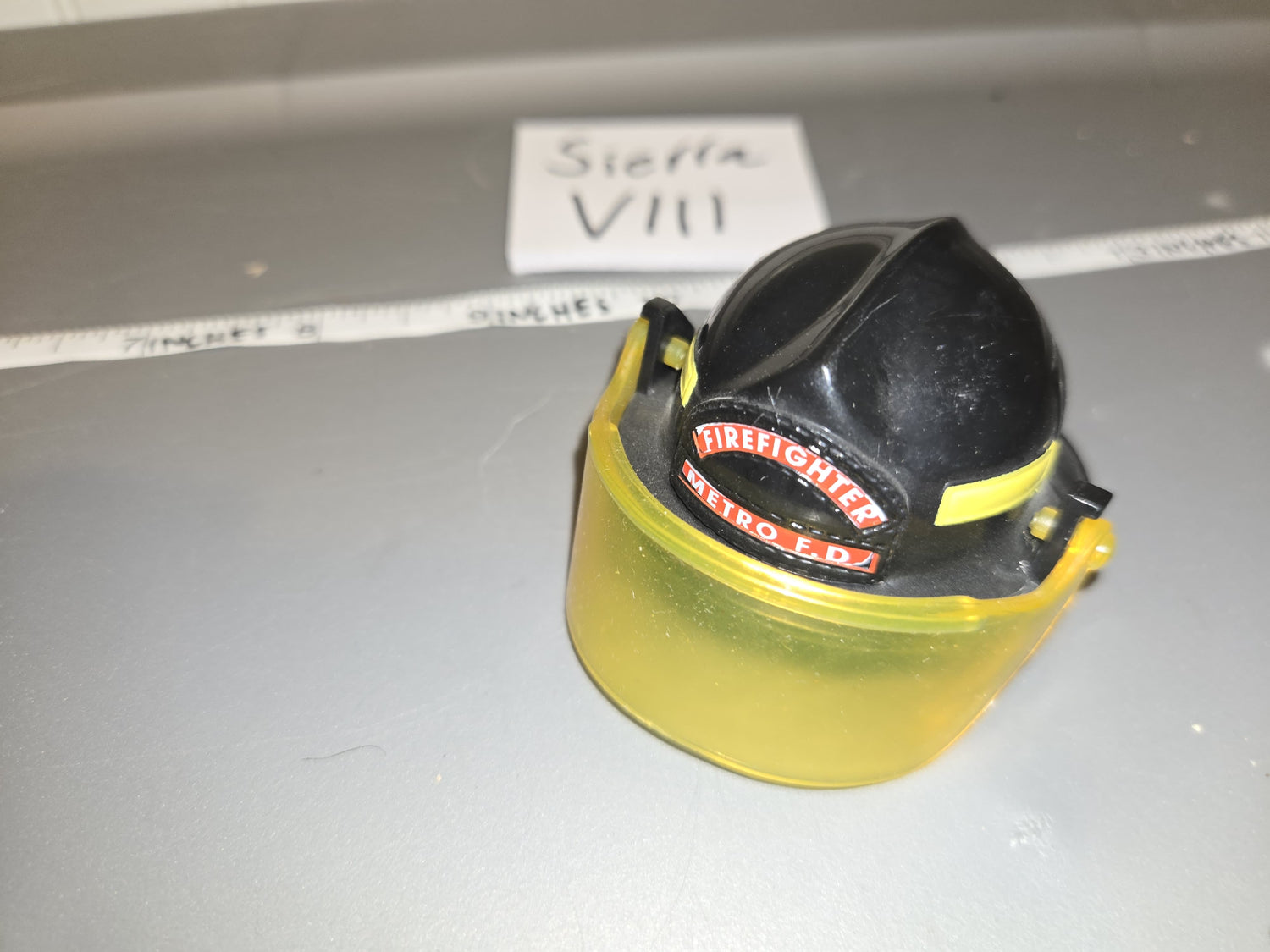 1:6 Modern Era Firefighter Helmet