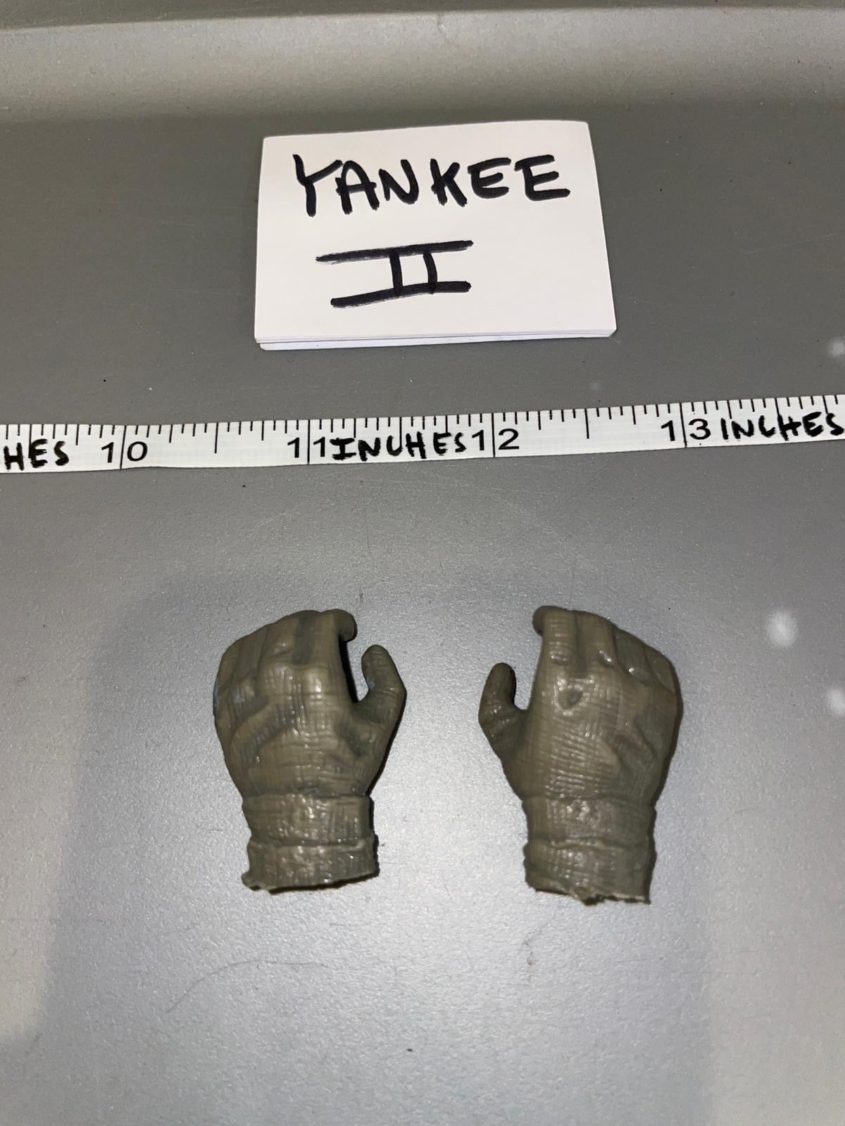 1/6 Scale Star Wars Science Fiction Gloved Hand Lot