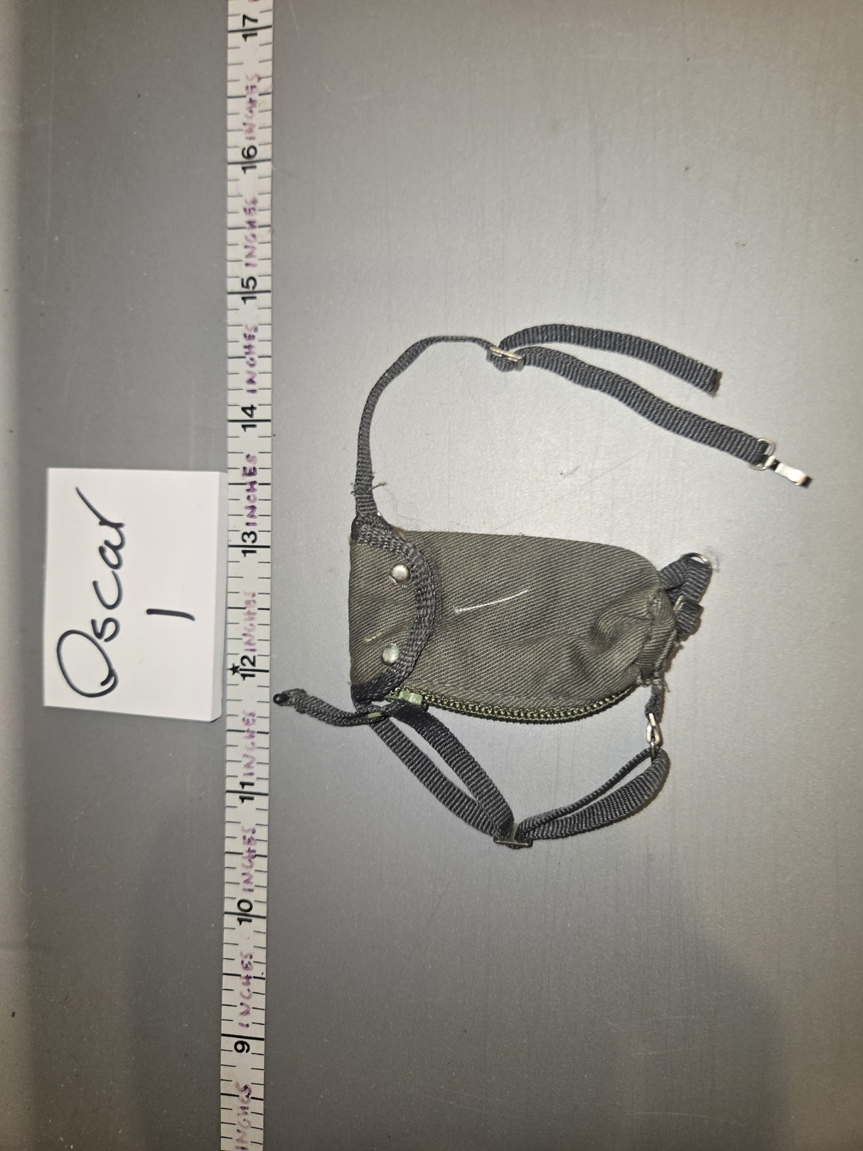 1/6 Scale WWII German Fallschirmjager Gas Mask Bag