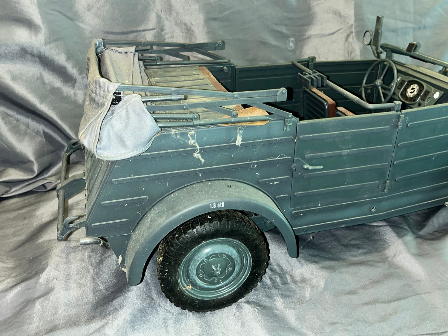 1/6 Scale WWII German Kubelwagon - Dragon - Weathered