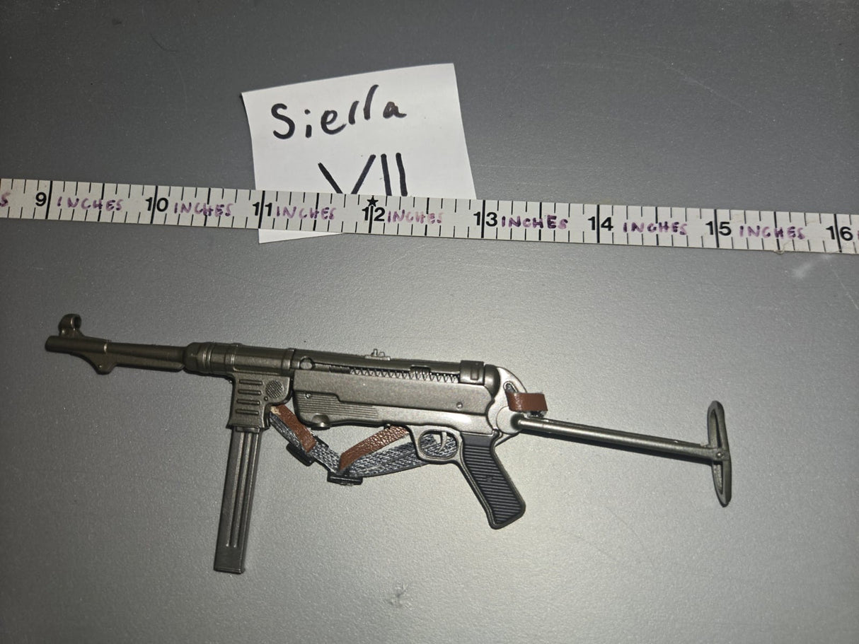 1/6 Scale WWII German MP-40