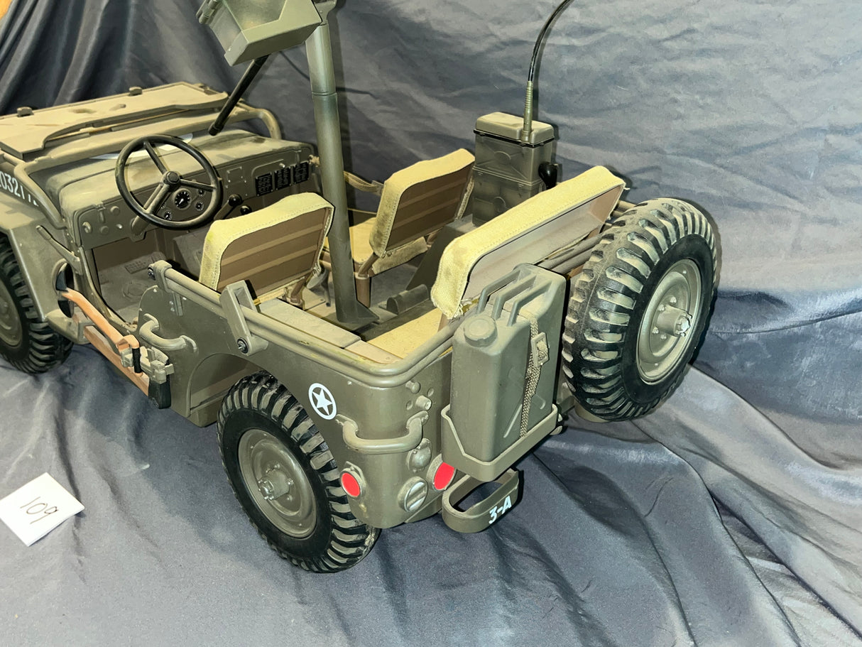 1/6 Scale WWII US Jeep - Ultimate Soldier - Weathered