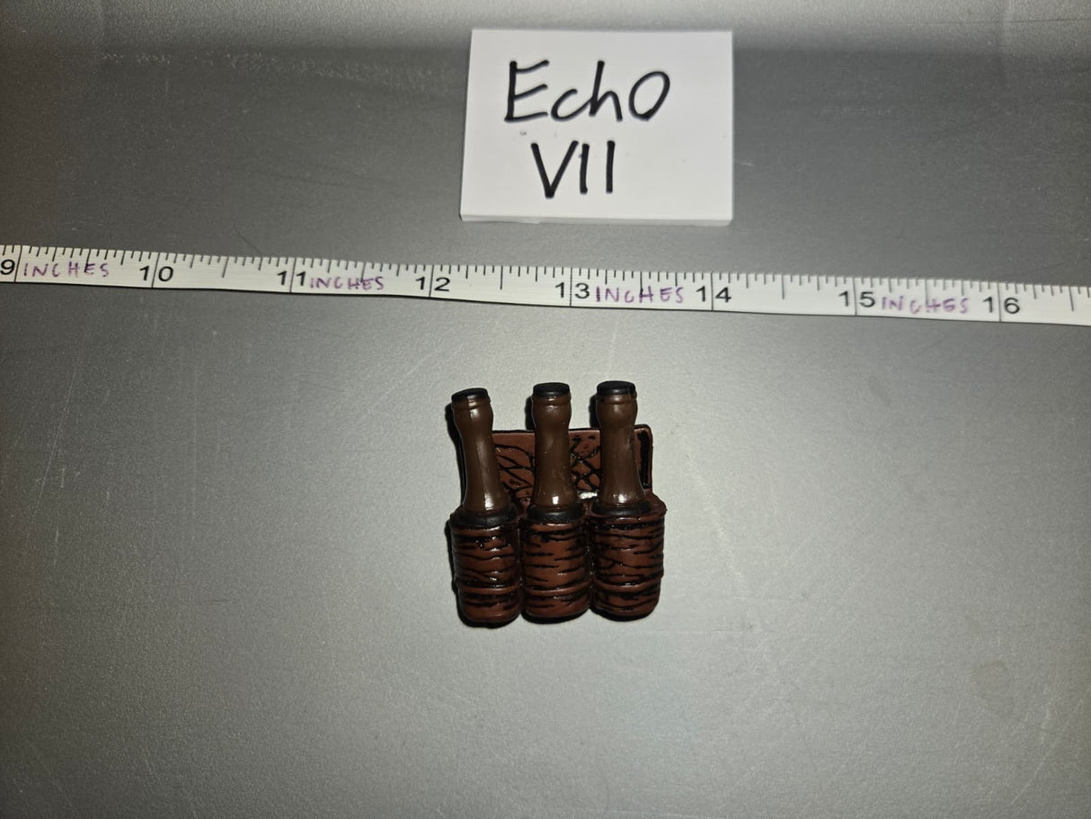 1:6 Korean War Chinese Chicom Grenades and Pouch - Vietnam NVA