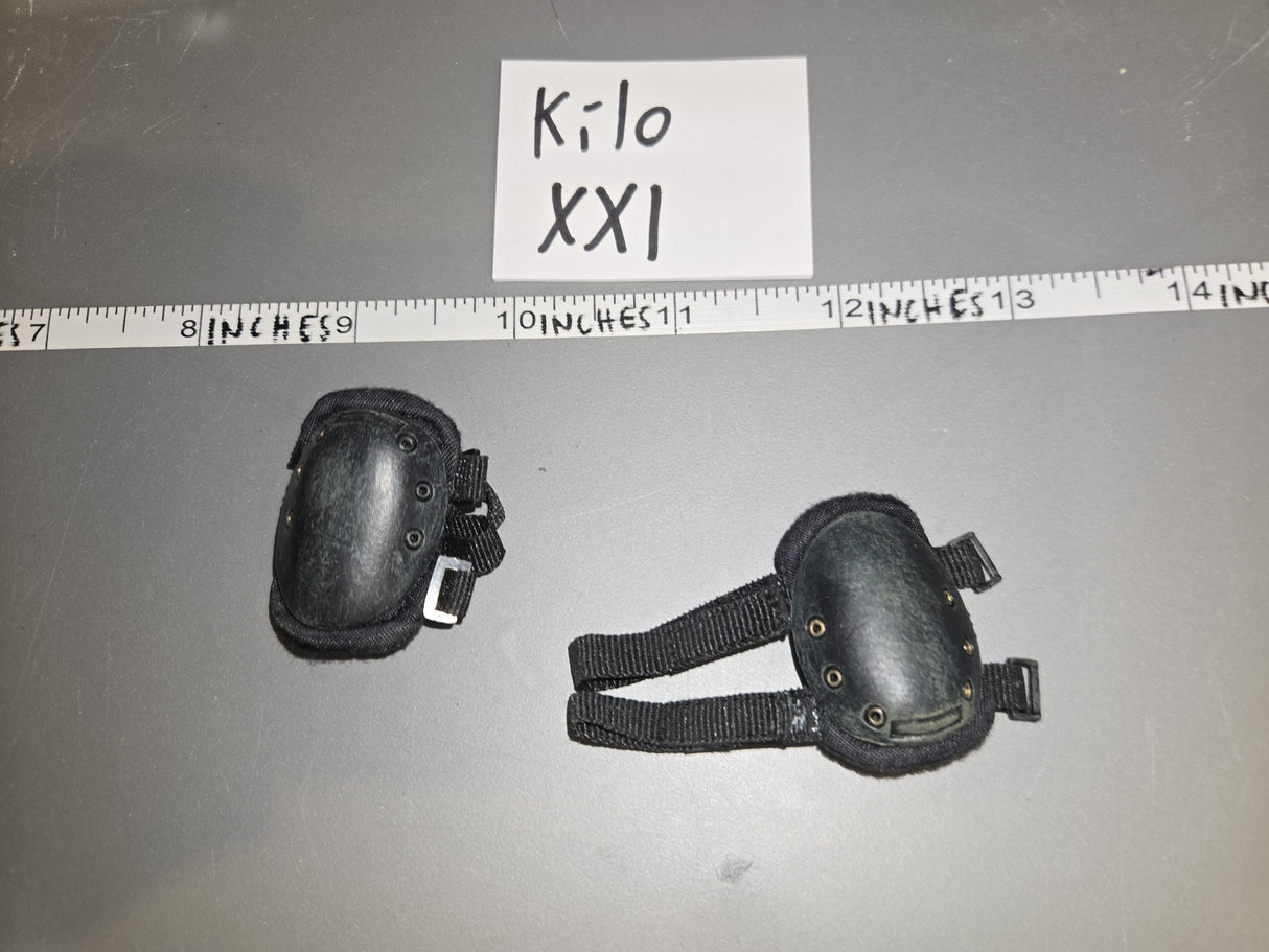 1/6 Scale Modern Knee Pads