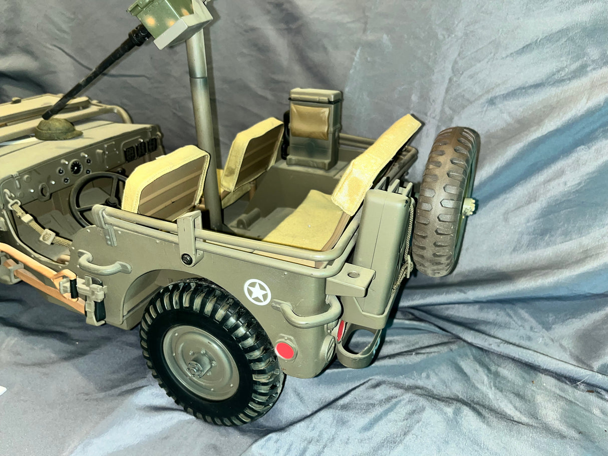 1/6 Scale WWII US Jeep - Ultimate Soldier - Weathered