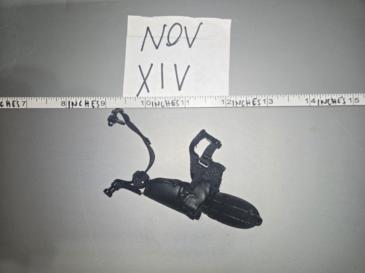 1/6 Scale Modern Pistol and Holster