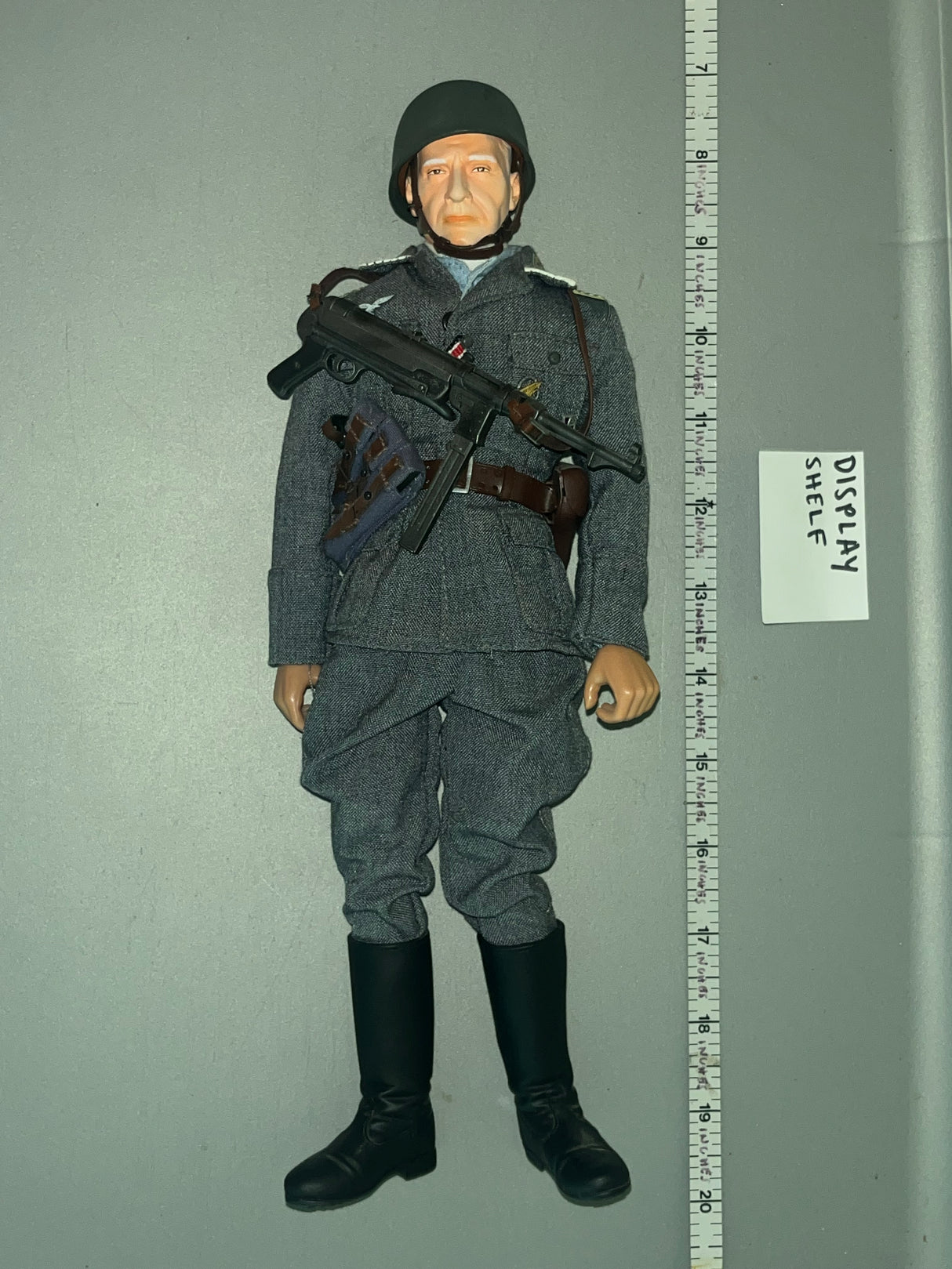 1:6 Scale WWII German Fallschirmjager Figure - Dragon (*4G)