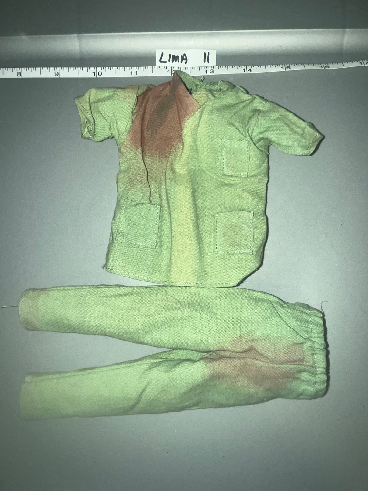 1/6 Scale Modern Era Civilian Scrubs - Sideshow Toys Zombie