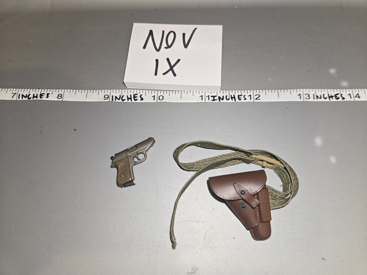 1/6 Scale WWII German Pistol and Holster