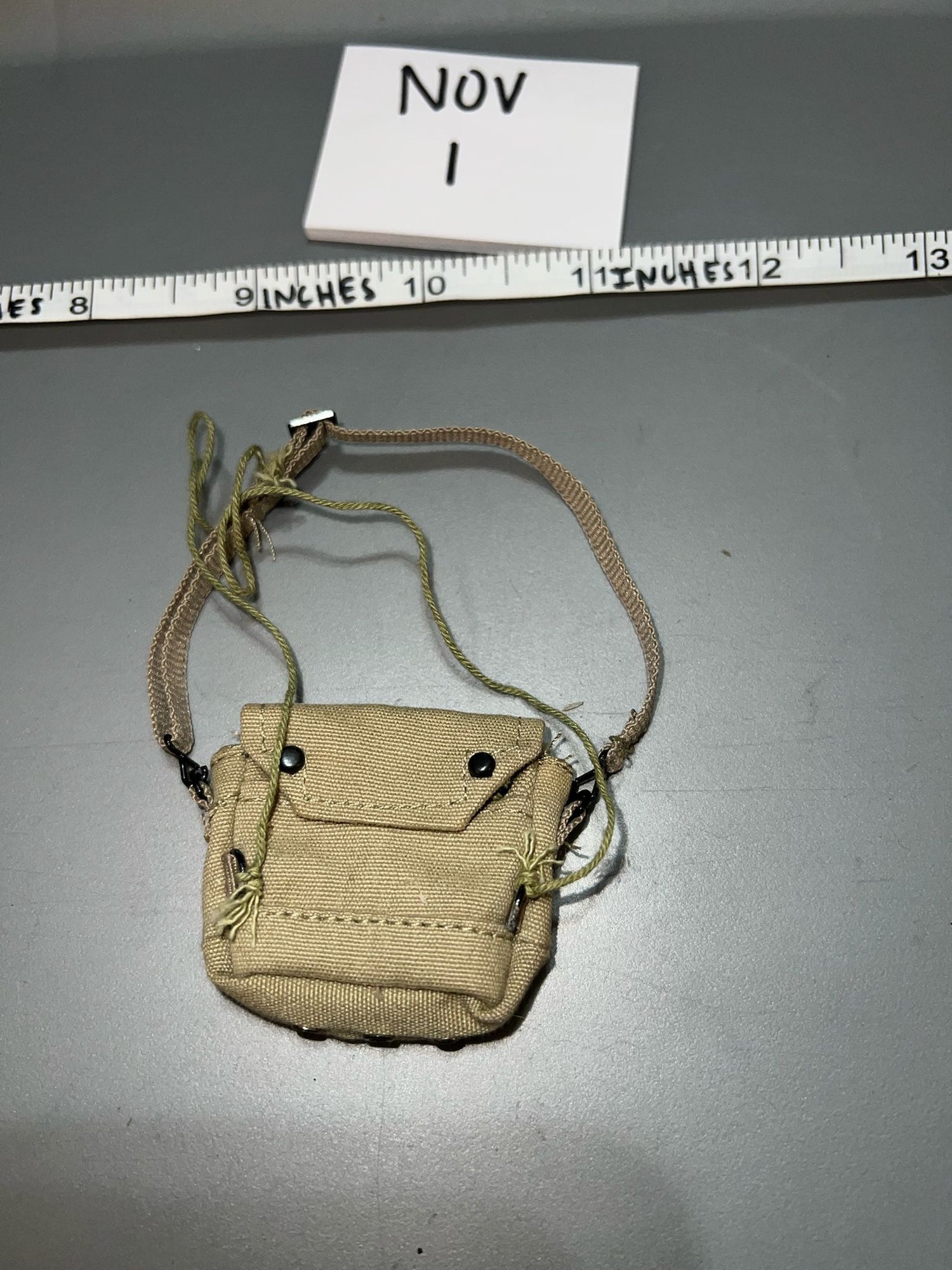 1:6 scale WWII British Gas Mask Bag