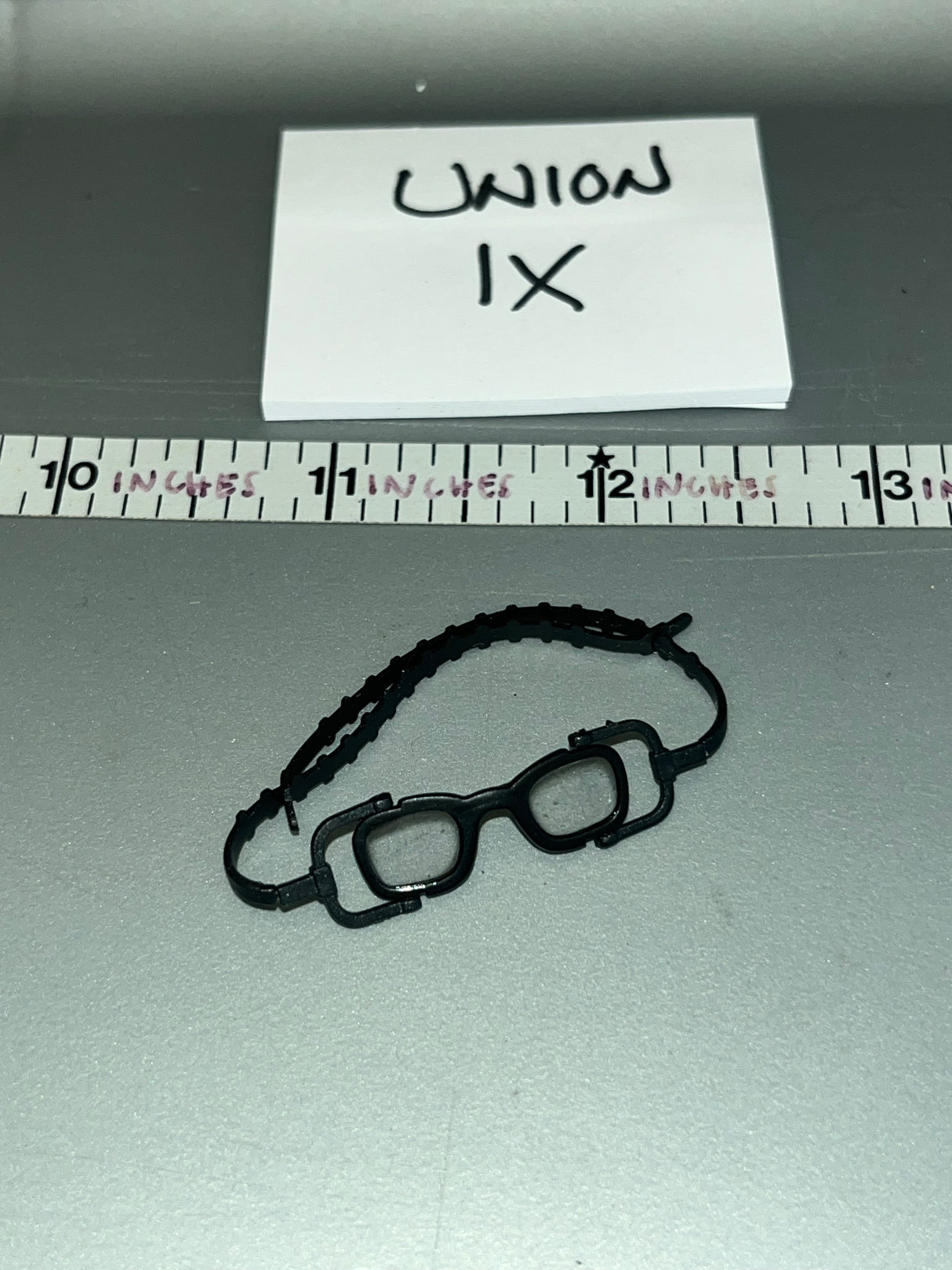 1/6 Scale Modern Dust Goggles - Dog