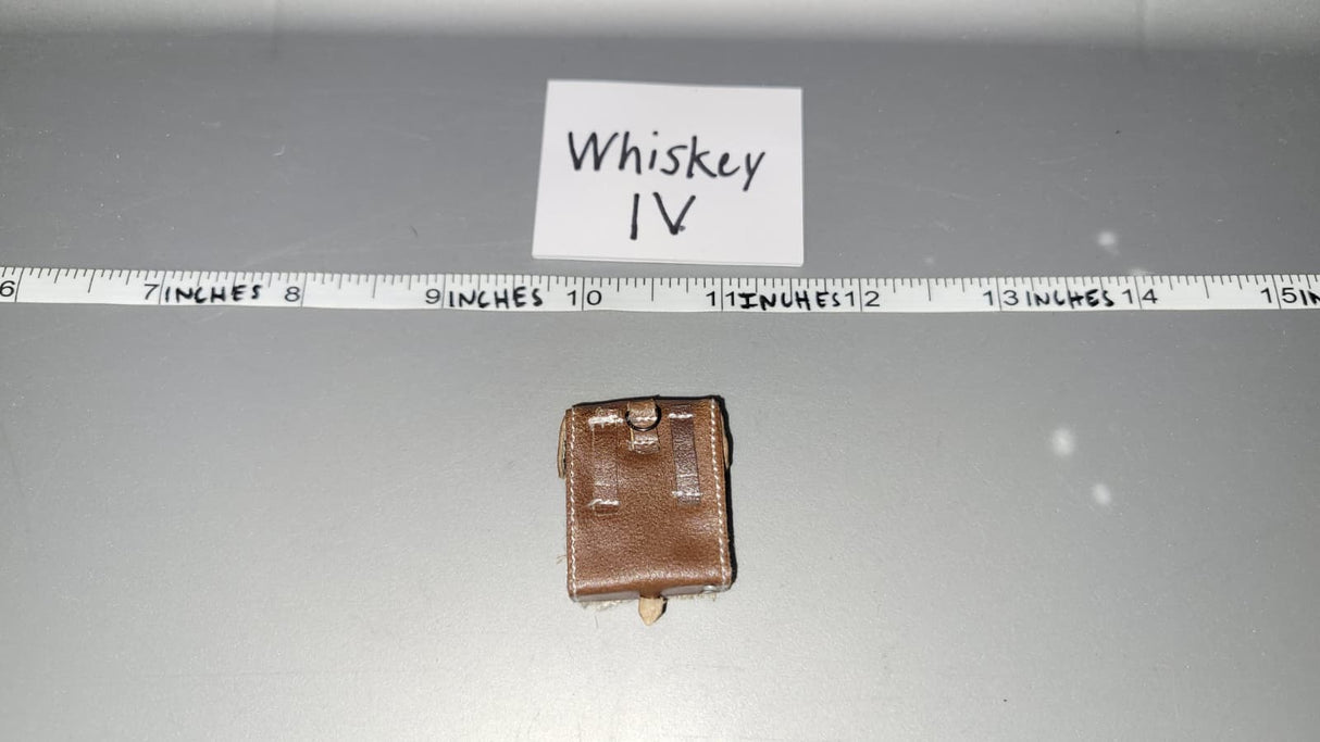 1:6 WWII German Machine Gun Tool Pouch - DID