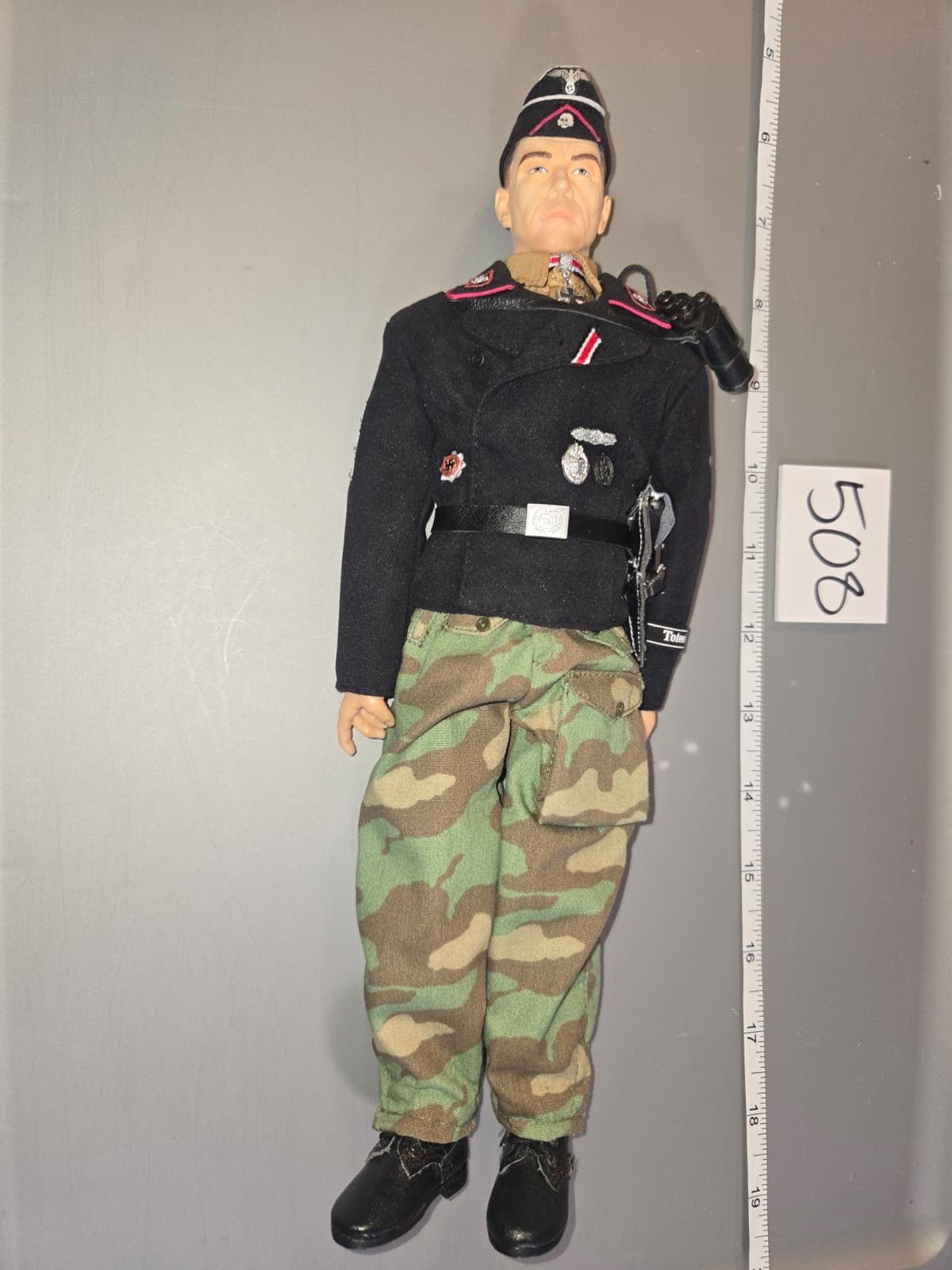 1:6 Scale WWII German Tanker Dressed Figure - Dragon