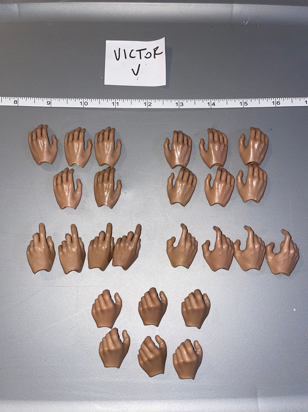 1/6 Scale Nude Figure Hand Lot