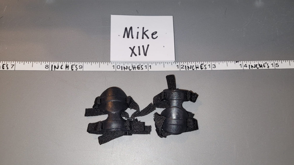 1/6 Scale Modern Knee Pads