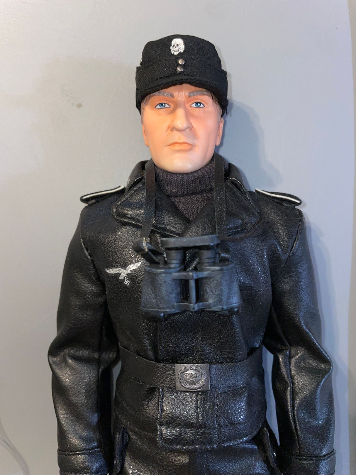 1:6 Scale WWII German Tanker Dressed Figure - Dragon