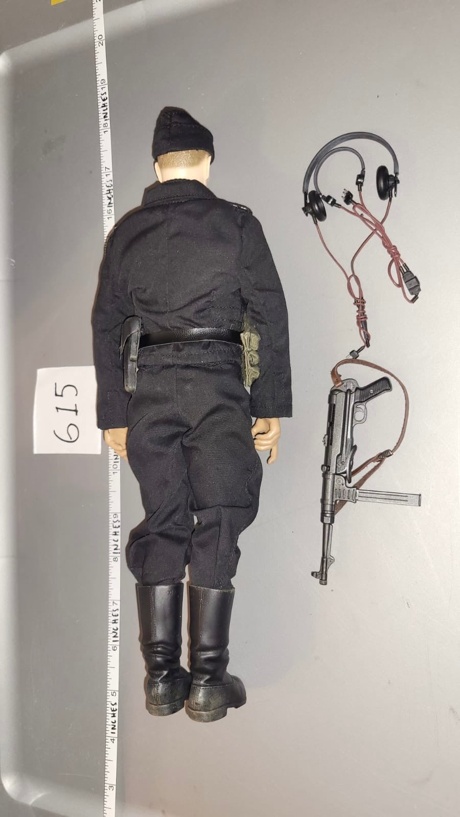 1:6 Scale WWII German Tanker Dressed Figure - Dragon