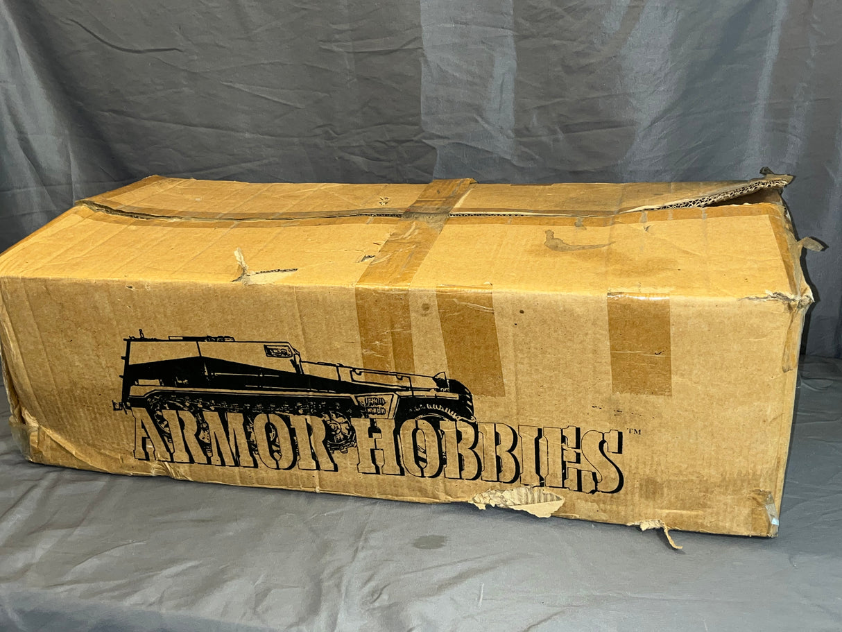 1/6 Scale WWII German Armor Hobbies Sdfkz 250 Halftrack Unfinished Plastic Model Kit - NIB