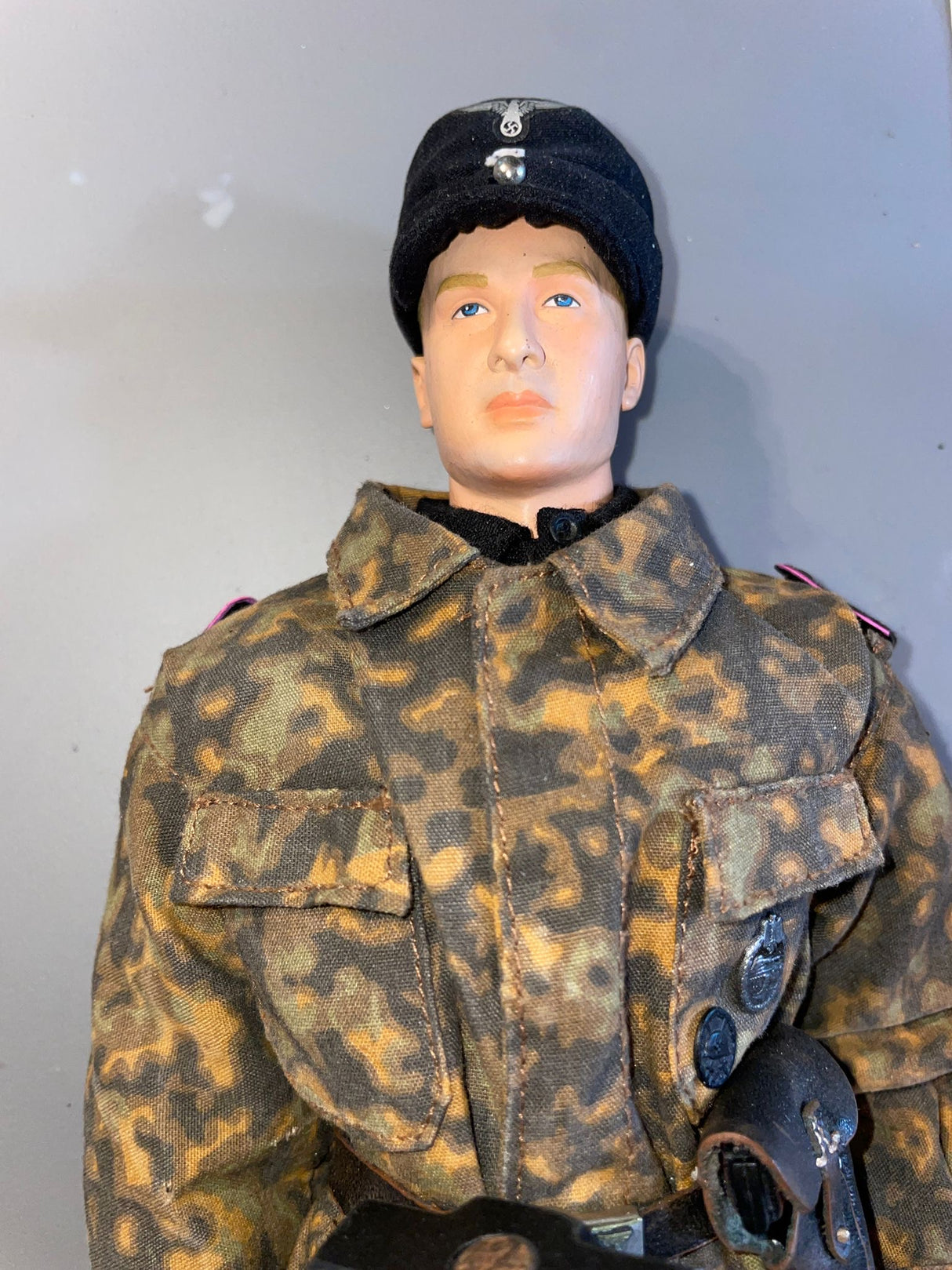 1:6 Scale WWII German Tanker Dressed Figure - Dragon