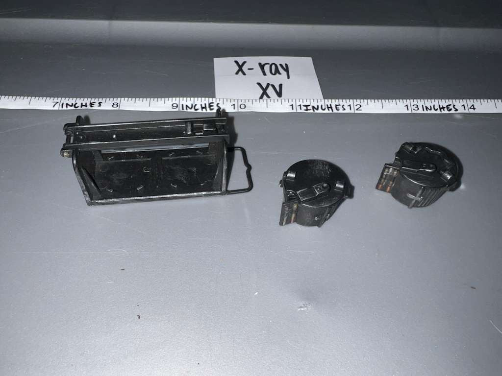 1/6 Scale WWII German Machine Gun Ammunition Snail Drums and Carrier
