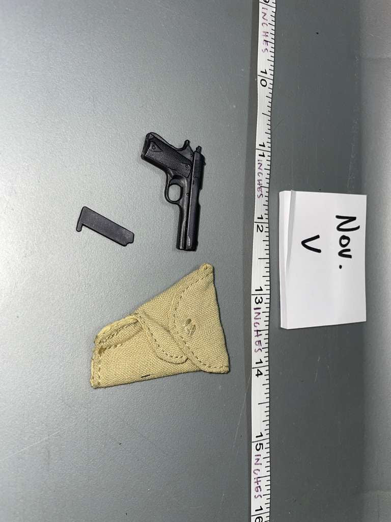 1:6 Scale WWII British Pistol and Holster