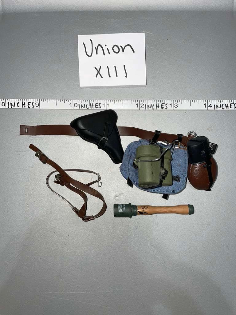 1/6 Scale WWII German Luftwaffe Fallschirmjager Field Gear Lot