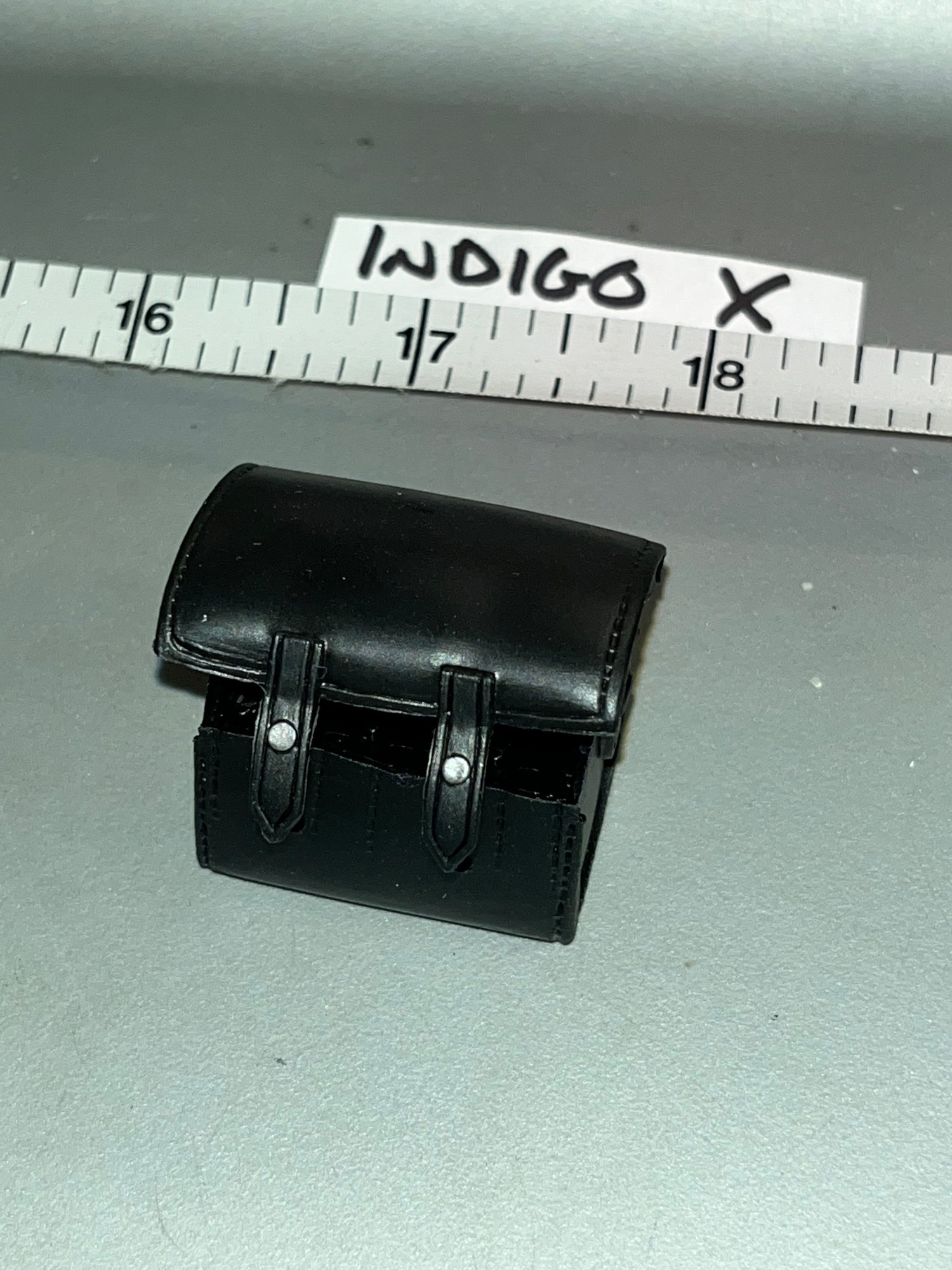 1:6 WWII German  Flare Gun Round Pouch