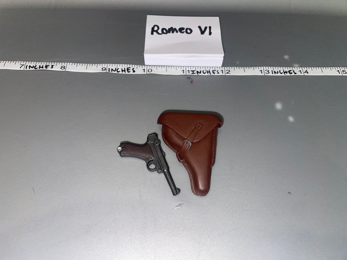 1/6 Scale WWII German Pistol and Holster