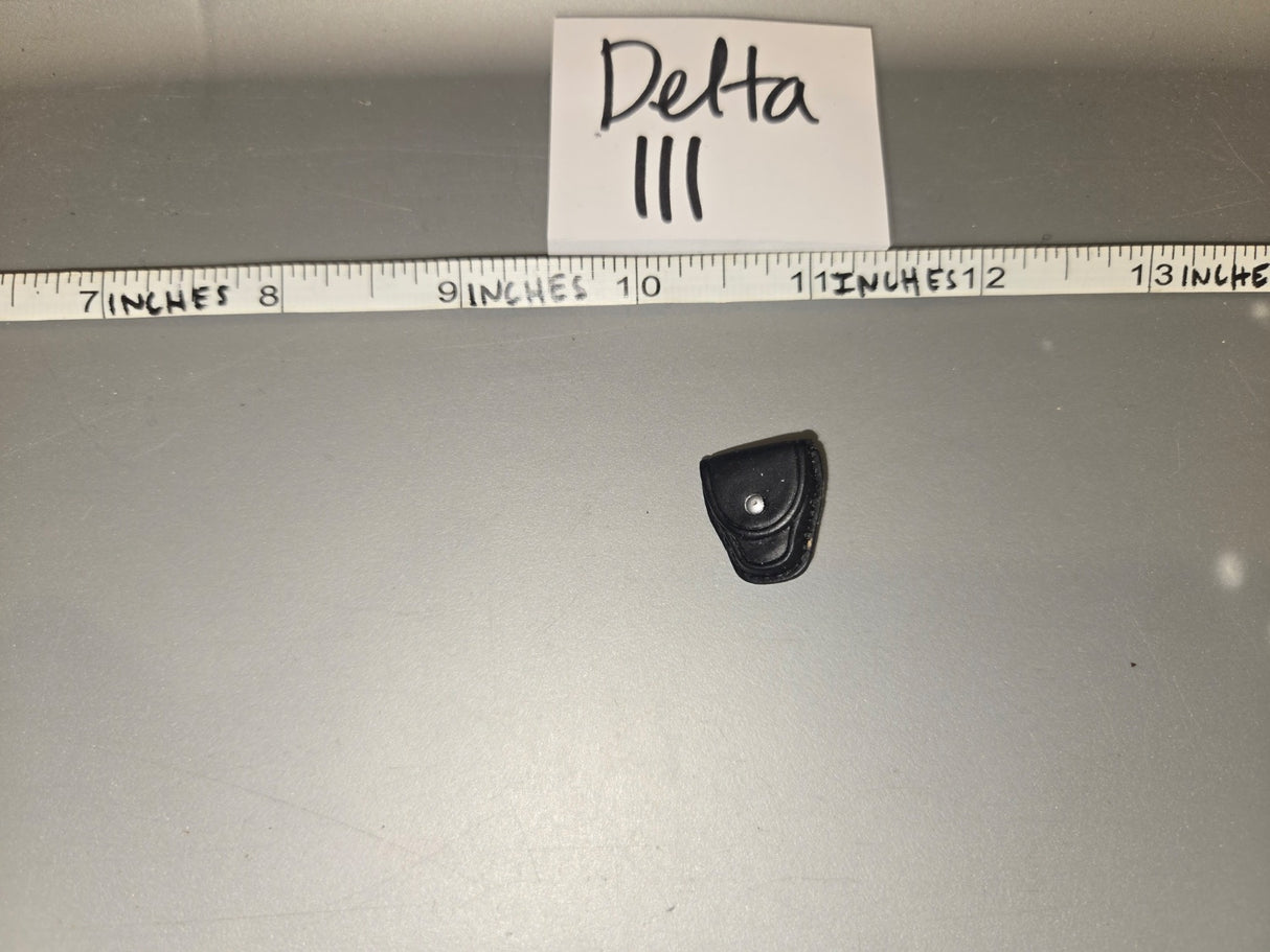 1/6 Scale WWII US Handcuff Pouch - Delta III
